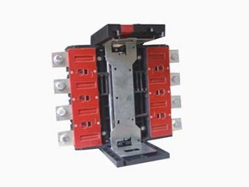 Circuit Breaker Draw-Out Device