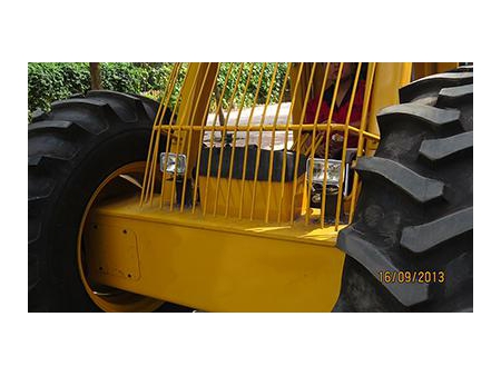 3-Wheel Wood Log Grapple Loader