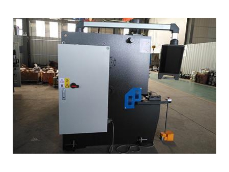 QC11Y Sheet Metal Guillotine Shearing Machine with E21S Controller