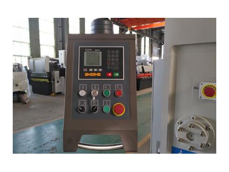 QC11Y Sheet Metal Guillotine Shearing Machine with E21S Controller