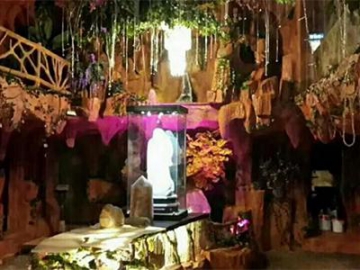 Artificial Landscape Rock Cave