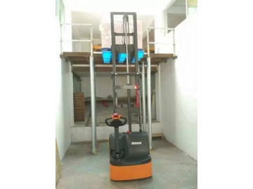 XEA 1,000-1,200kg Electric Lift Stacker