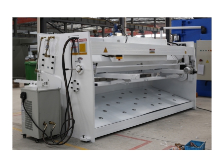 QC12K(Y) Hydraulic Swing Beam Shear