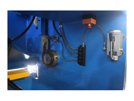 QC11K(Y) Hydraulic Guillotine Shear