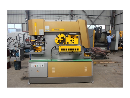 Hydraulic Ironworker                    (Steel Plate Punching, Shearing, Notching Machine)