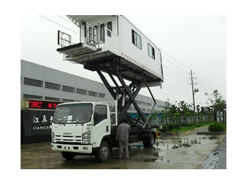 Disabled Passenger Lift Truck