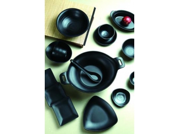 Elegance Black Tableware