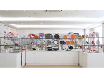 Dinnerware Showroom