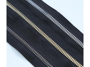 8# Molded Plastic Zipper