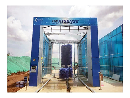 Drive-Through Bus Wash System  (4-Brush)