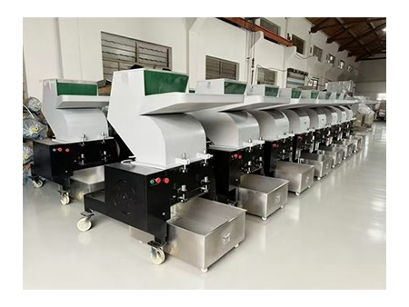 Flat Type Plastic Crusher