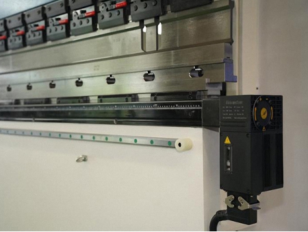 Oil-electric Hybrid Press Brake