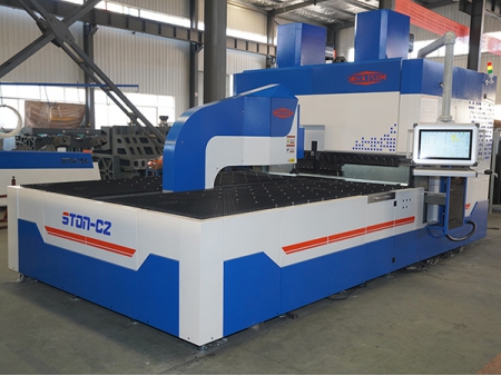 Fully Automatic Bending Center