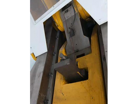 1000 ton Knuckle Joint Press, Horizontal Type