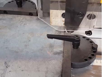 Fix Angle Hydraulic Corner Notcher