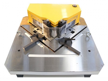 Hydraulic Corner Notching Machine, Fixed Angle with Punch