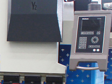 CNC Servo Electro-Hydraulic Press Brake, with DELEM DA52S Controller