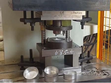 Single Column Hydraulic Press