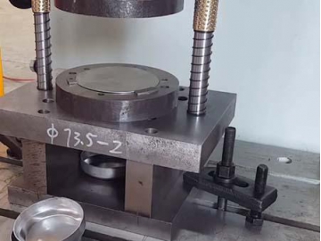 Single Column Hydraulic Press