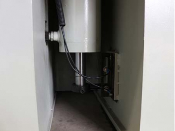 Single Column Hydraulic Press