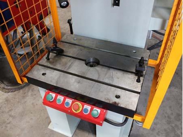 Single Column Hydraulic Press