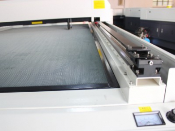 Flatbed CO2 Laser Engraver