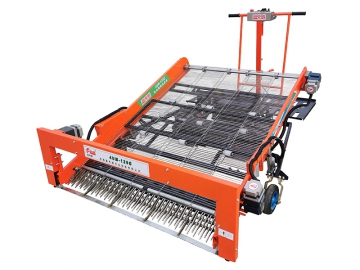 4UM-120C Vegetable Harvester