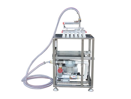200AS Egg Washer (2,000 EGGS/HOUR)