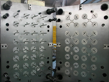 Injection Mold for Syringe Barrel