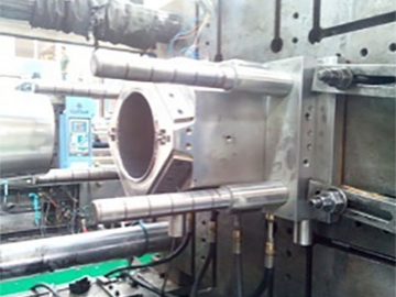 Injection Mold for Bucket