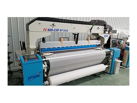 YC600 Air jet loom