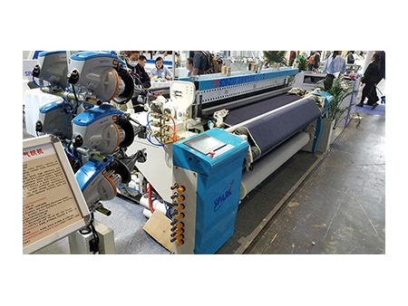 YC920 Air jet loom