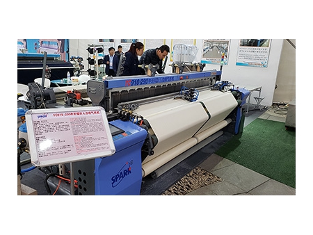 YC9000 Air jet loom