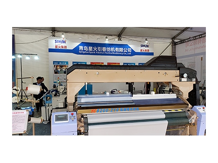 JW8200 Water jet loom