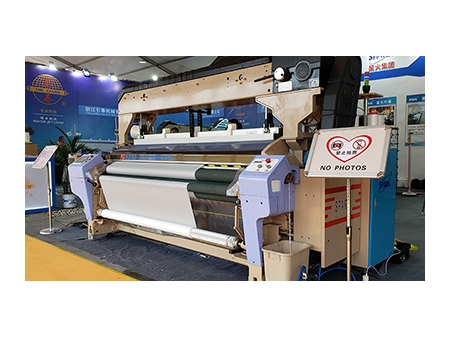 JW8200 Water jet loom