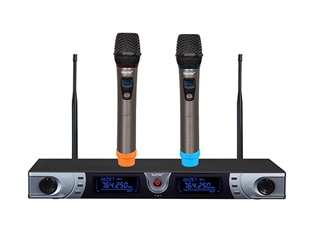 UHF 200 Channel Wireless Microphone