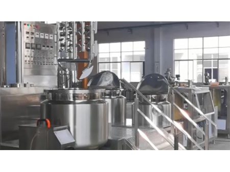 Vacuum Emulsifying Mixer
