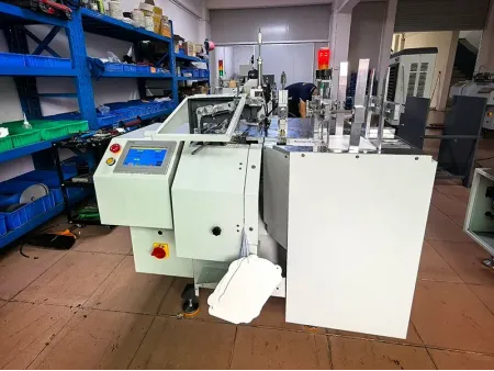 Automatic Hang Tag Elastic Stringing Machine (Side-Hole Punching), TL-UM8C