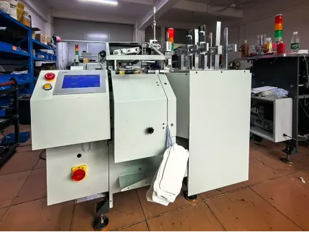Automatic Hang Tag Elastic Stringing Machine (Side-Hole Punching), TL-UM8C