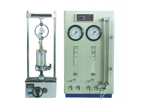 Triaxial Apparatus