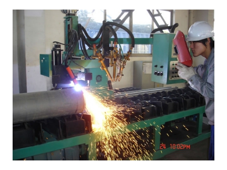 Pipe Plasma Beveling and Cutting Machine (Roller Bench Type)