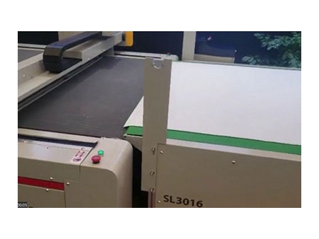 Digital Cutter for Textile/Garment Industry