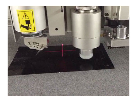 Digital Cutter for Composite Material