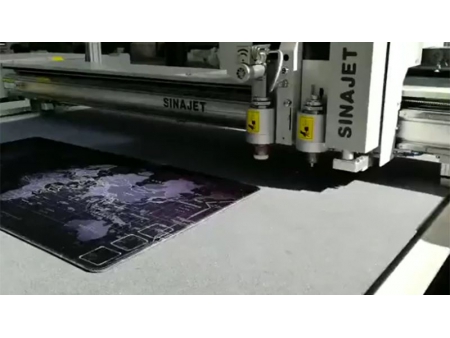 Digital Cutter for Composite Material