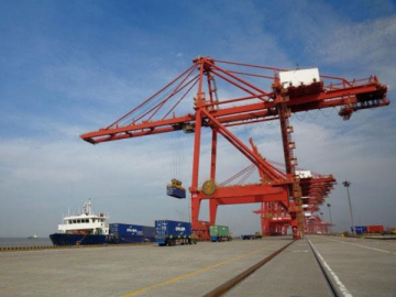 Ship-to-Shore Gantry Crane