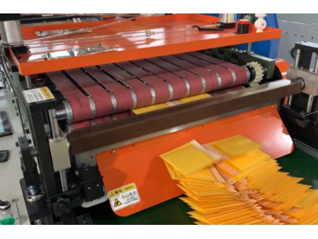 Bagmax Bubble Mailer Making Machine