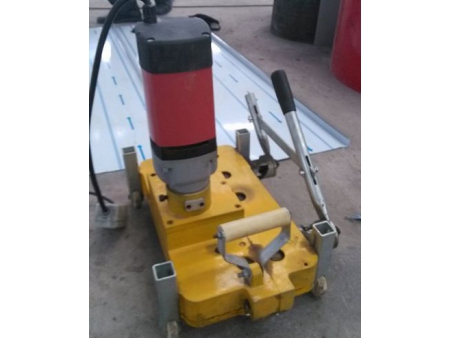 YC65-470 Snap Lock Roofing Machine