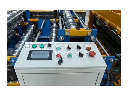 YX18-838 Corrugated Roof Panel Roll Forming Machine