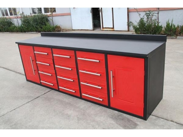 Tool Chests and Cabinets