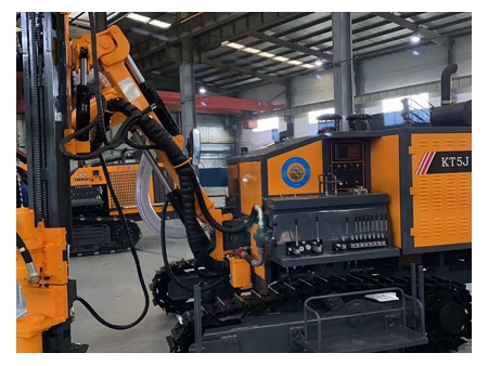 Integrated Surface DTH Drilling Rig, KT5C